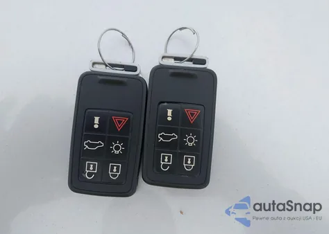 2010 Volvo Xc60 T6/T6 R-Design из США, поврежденный, VIN YV4992DZXA2101874